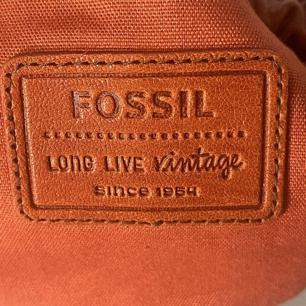 Fossil NWT Burnt Orange Leather Slouchy Crossbody Hobo Bag Key Charm